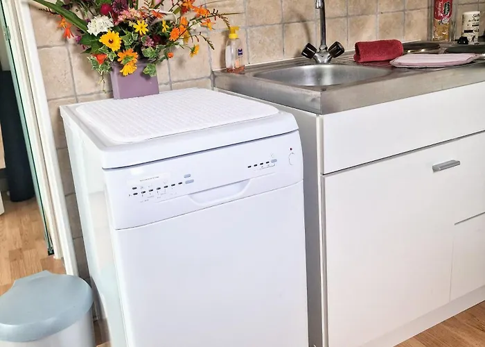 A La Campagne Proche De Honfleur * Saint-Gatien-des-Bois