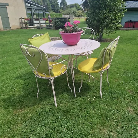 A La Campagne Proche De Honfleur *